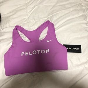 NWT peloton Nike sports bra